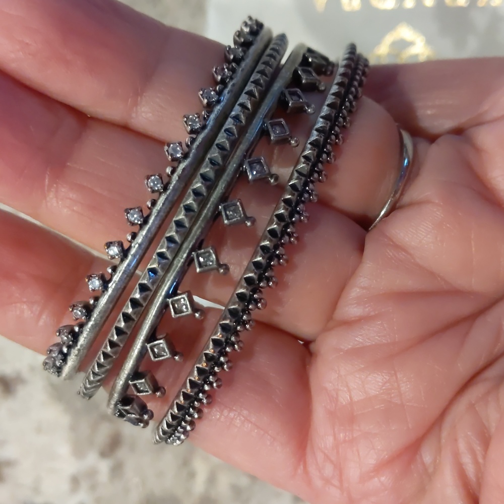 Kendra Scott cuff set - Picture 2 of 4